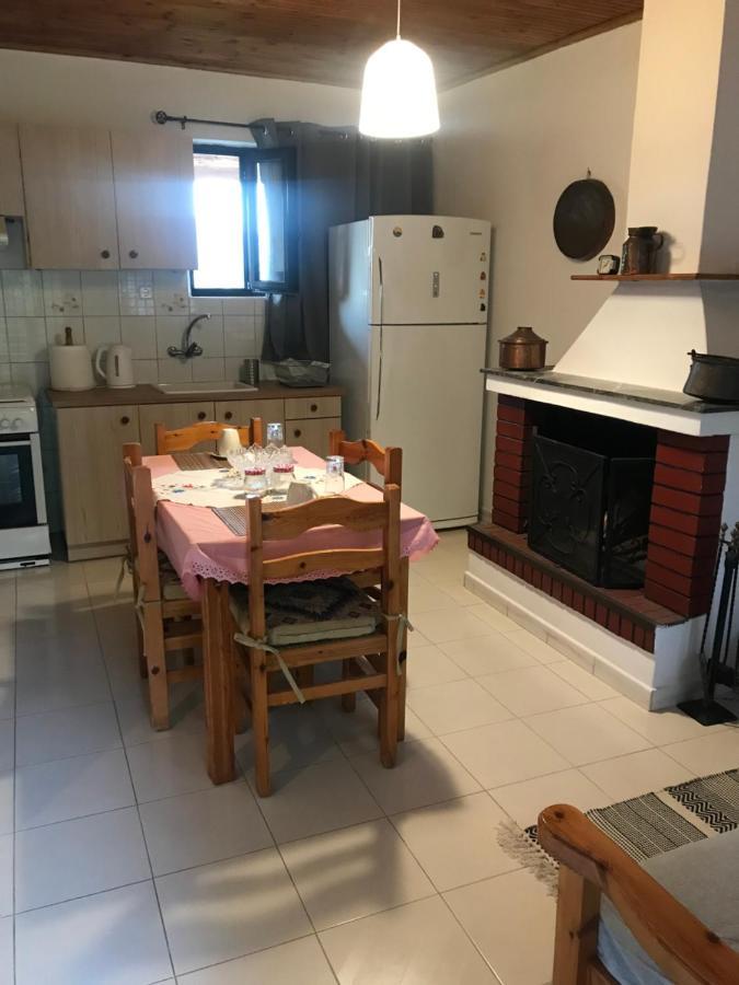Gourgiana Apartments Andritsaina Luaran gambar