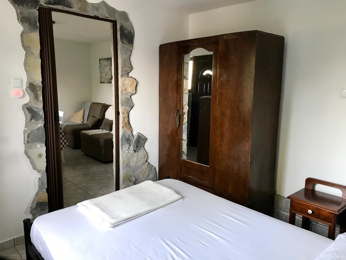 Gourgiana Apartments Andritsaina Luaran gambar